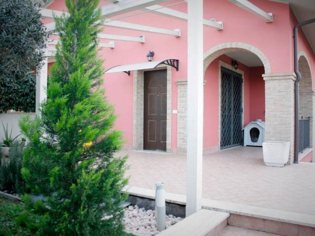 Villa in vendita a Monterotondo RM