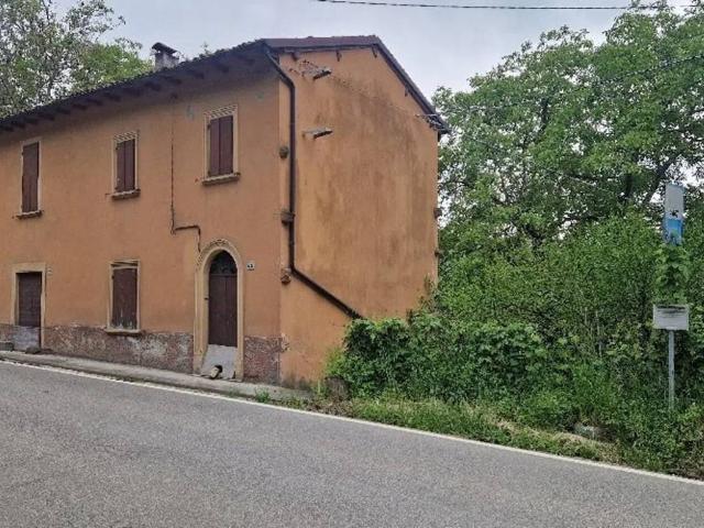 Villa in vendita a Montese MO