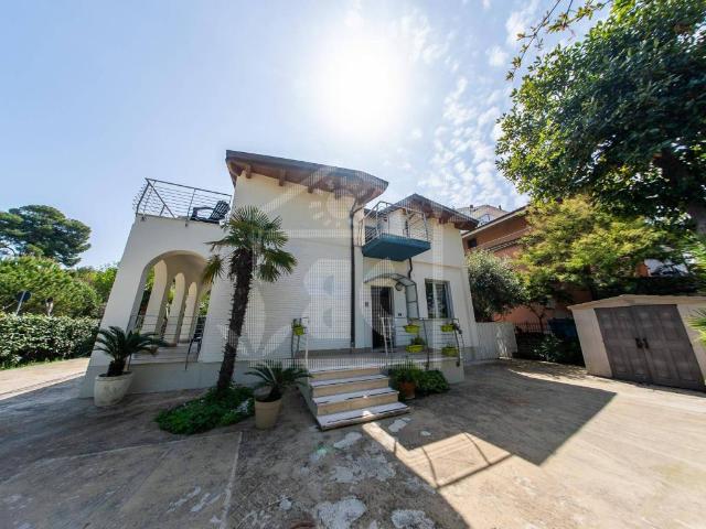 Villa in vendita a Montesilvano PE
