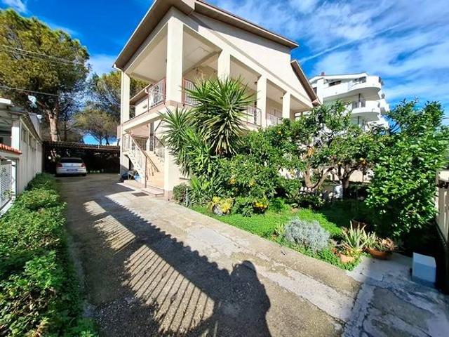 Villa in vendita a Montesilvano PE