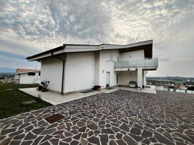 Villa in vendita a Montesilvano PE