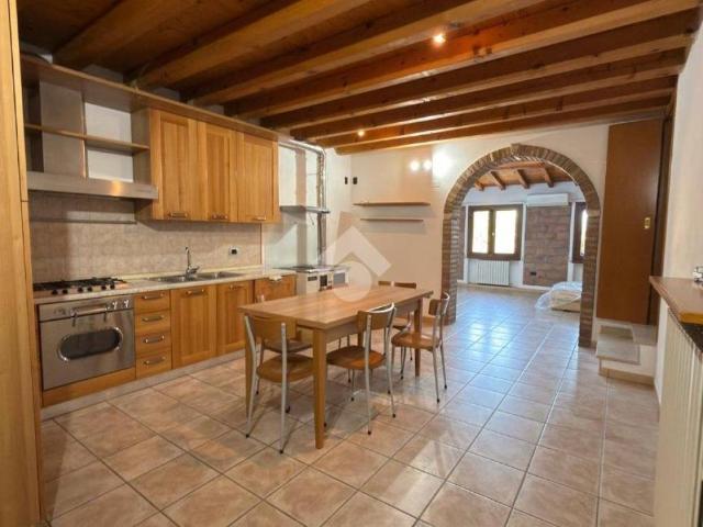 Casa indipendente in vendita a Montichiari BS