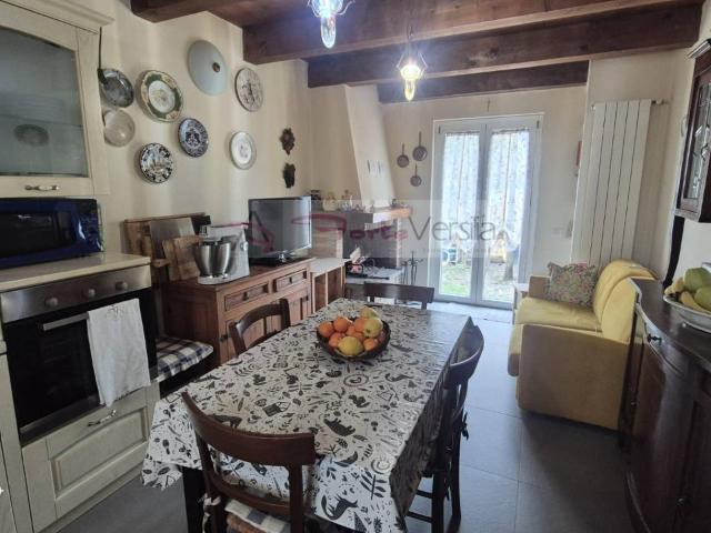 Villa in vendita a Montignoso