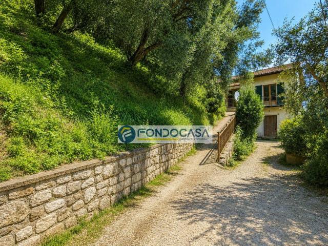 Villa in vendita a Montignoso, Cerreto