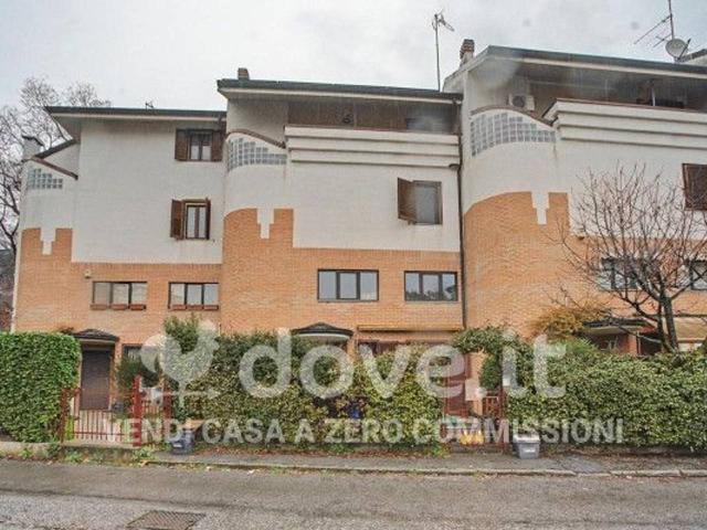 Villa a schiera in vendita a Monza