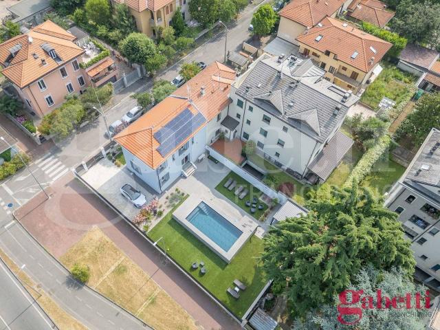 Villa in vendita a Monza