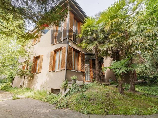 Villa in vendita a Monza