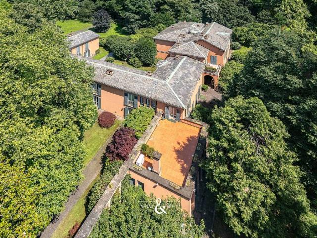 Villa in vendita a Monza MB
