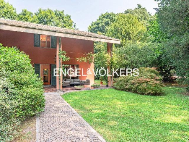 Villa in vendita a Monza MB