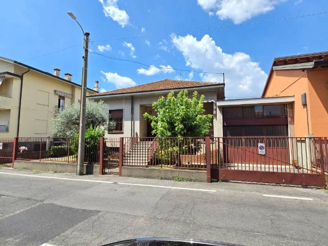 Villa in vendita a Monza MB
