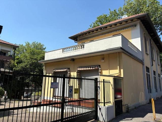 Villa in vendita a Monza MB