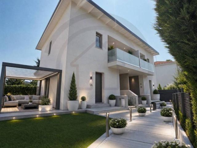 Villa in vendita a Monza MB