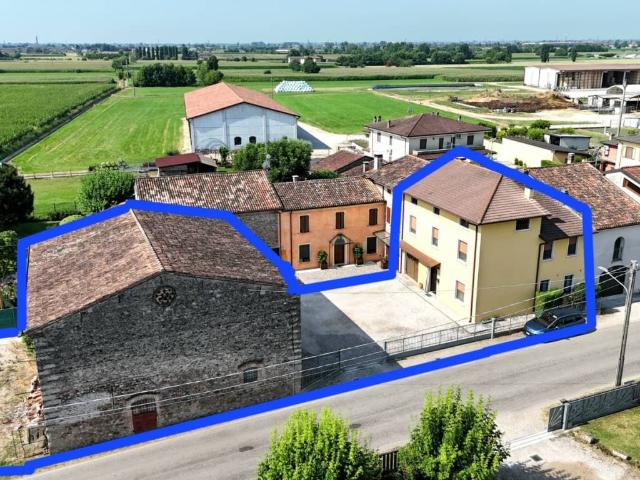 Villa in vendita a Monzambano MN