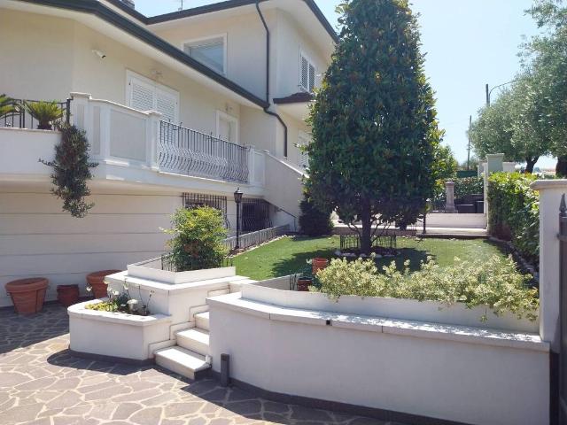 Villa in vendita a Morciano di Romagna RN