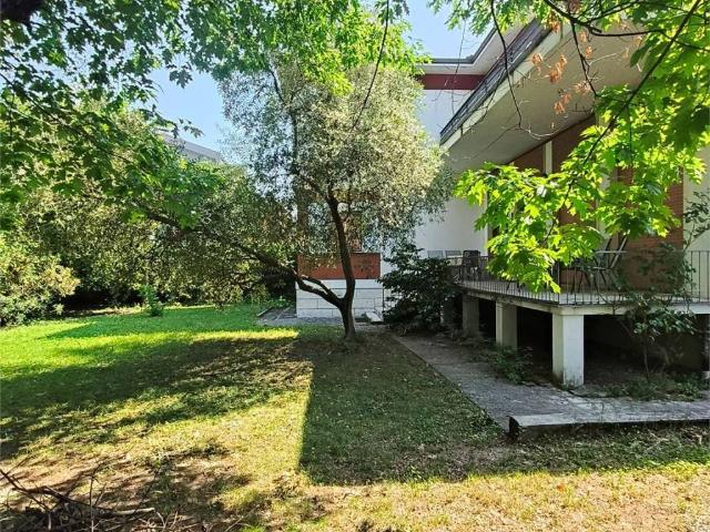 Villa in vendita a Mori TN