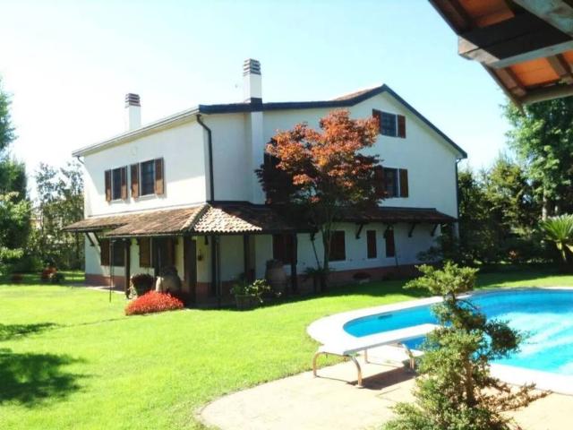 Villa in vendita a Mortara PV