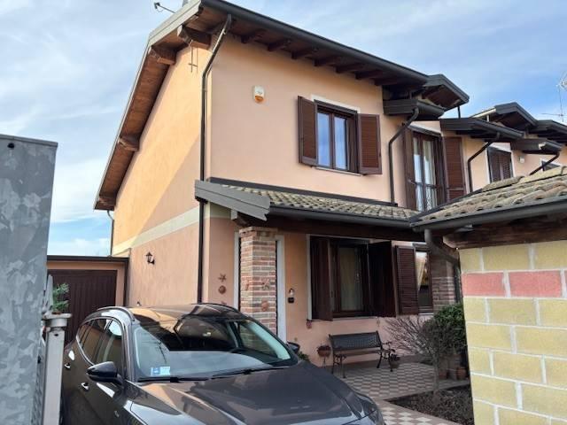 Villa in vendita a Mortara PV