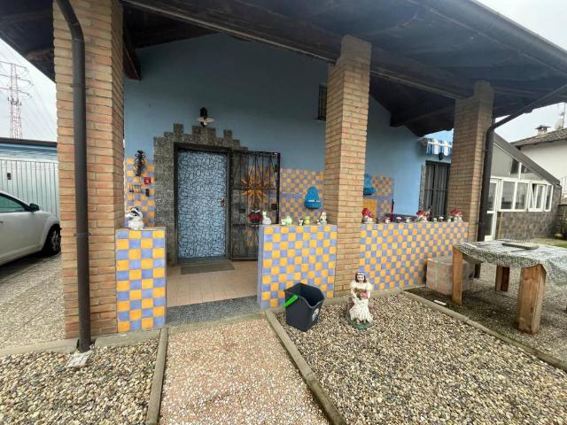 Villa in vendita a Mortara PV