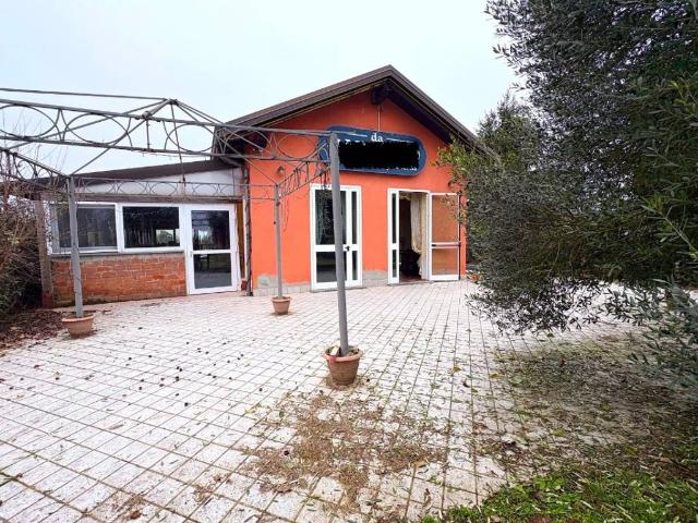 Villa in vendita a Mortara PV