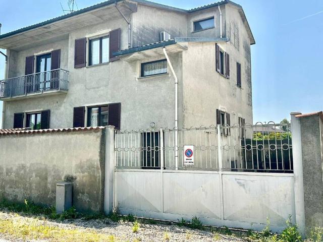 Villa in vendita a Mortara PV