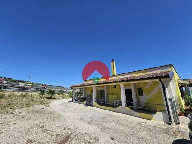 Villa in vendita a Matera MT