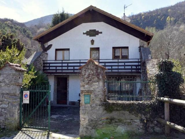 Villa in vendita a Mattie TO