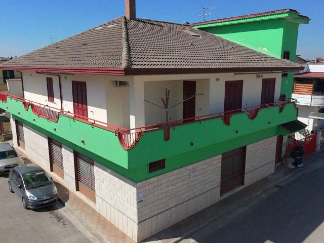 Villa in vendita a Maddaloni CE