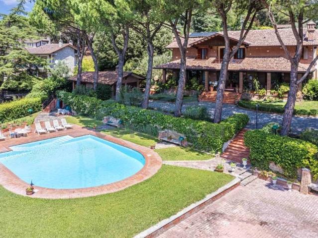 Villa in vendita a Magione PG