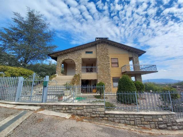Villa in vendita a Magione PG