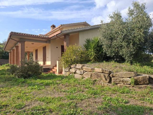 Villa in vendita a Magliano in Toscana GR