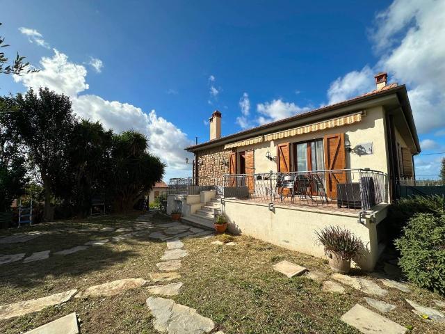 Villa in vendita a Magliano in Toscana GR