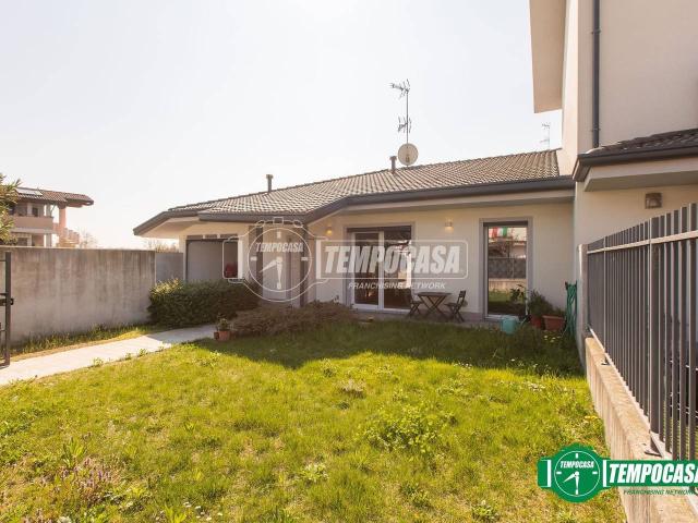 Villa in vendita a Magnago