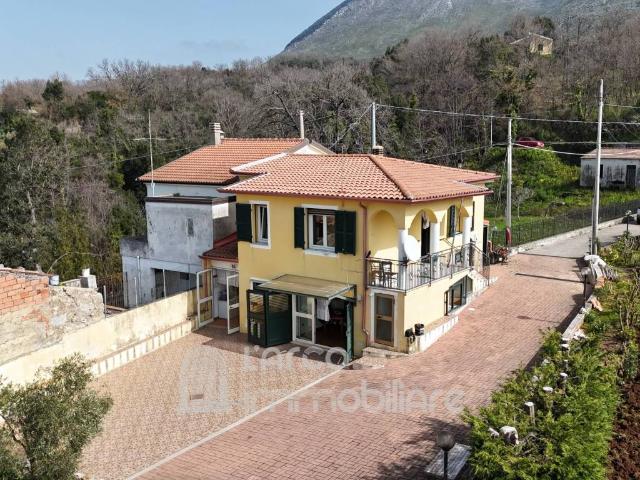 Villa in vendita a Maierà CS