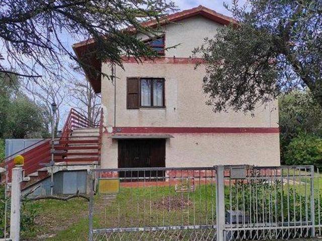 Villa in vendita a Maiolati Spontini AN