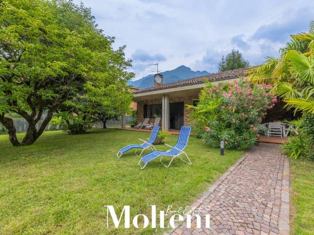 Villa in vendita a Mandello del Lario LC