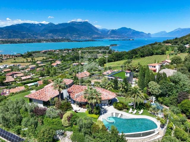 Villa in vendita a Manerba del Garda BS