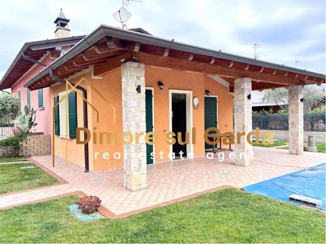 Villa in vendita a Manerba del Garda BS