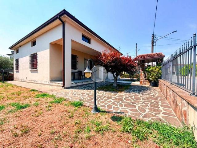 Villa in vendita a Manerbio BS