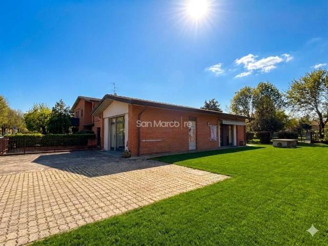 Villa in vendita a Manerbio BS