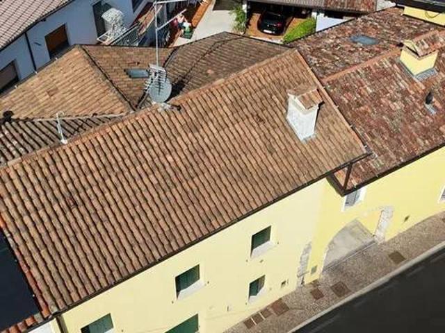 Villa in vendita a Maniago PN