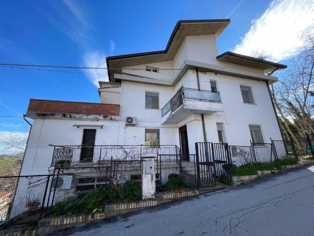Villa in vendita a Manoppello PE