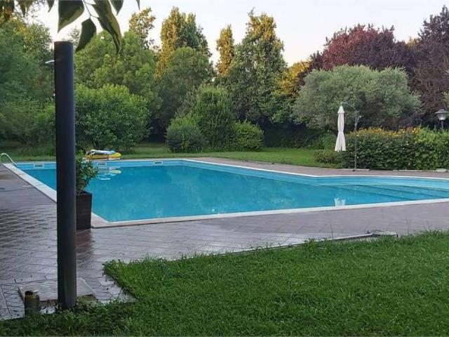 Villa in vendita a Mantova MN