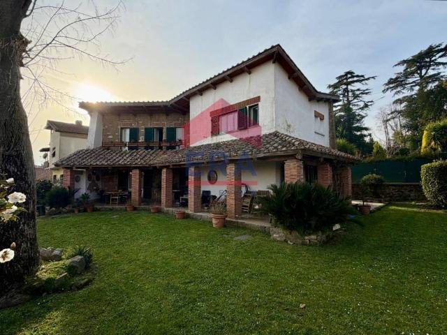Villa in vendita a Manziana RM