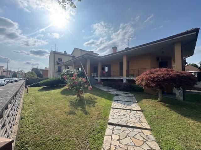 Villa in vendita a Marcignago