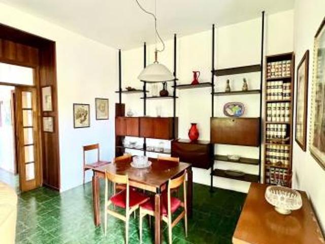 Villa in vendita a Marina di Carrara Carrara 135 mq Rif: 1318750