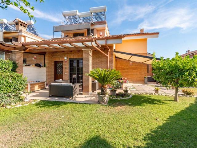 Villa in vendita a Marino RM