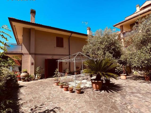 Villa in vendita a Marino RM