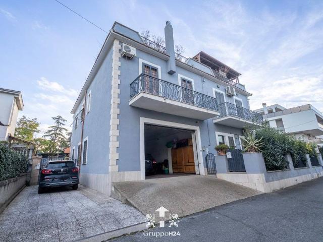 Villa in vendita a Marino RM