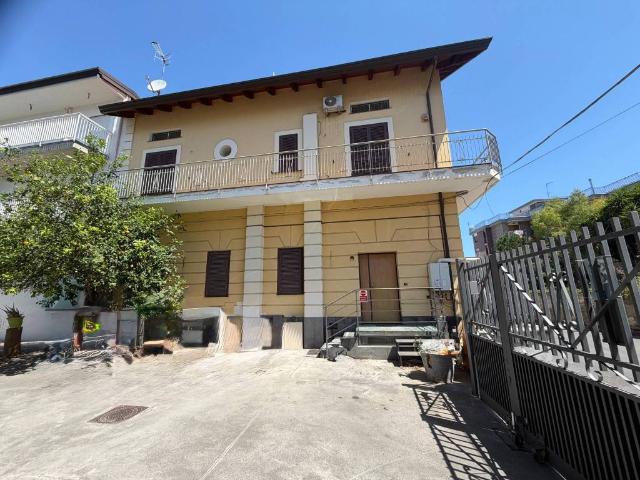 Villa in vendita a Marigliano NA
