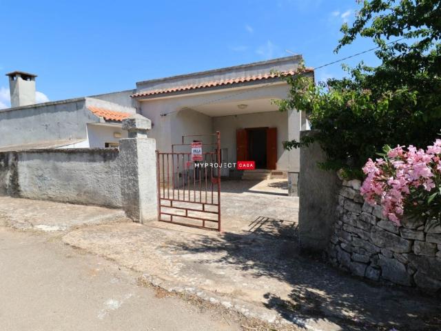 Villa in vendita a Martina Franca strada Crocifisso 3